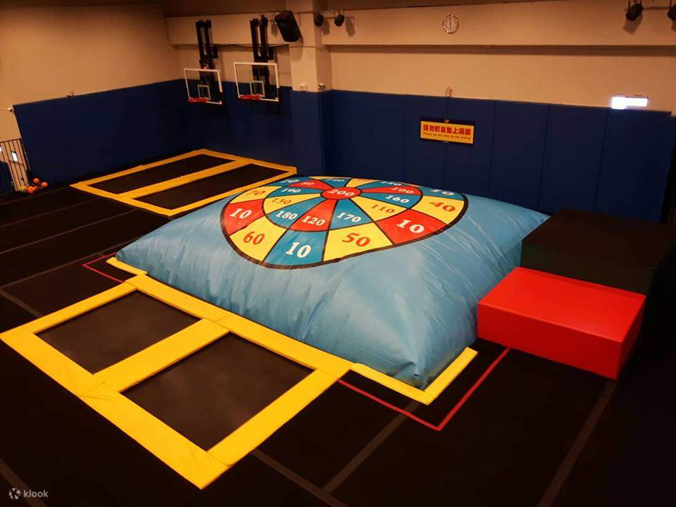 Tiểu nhảy Nhảy điên cuồng