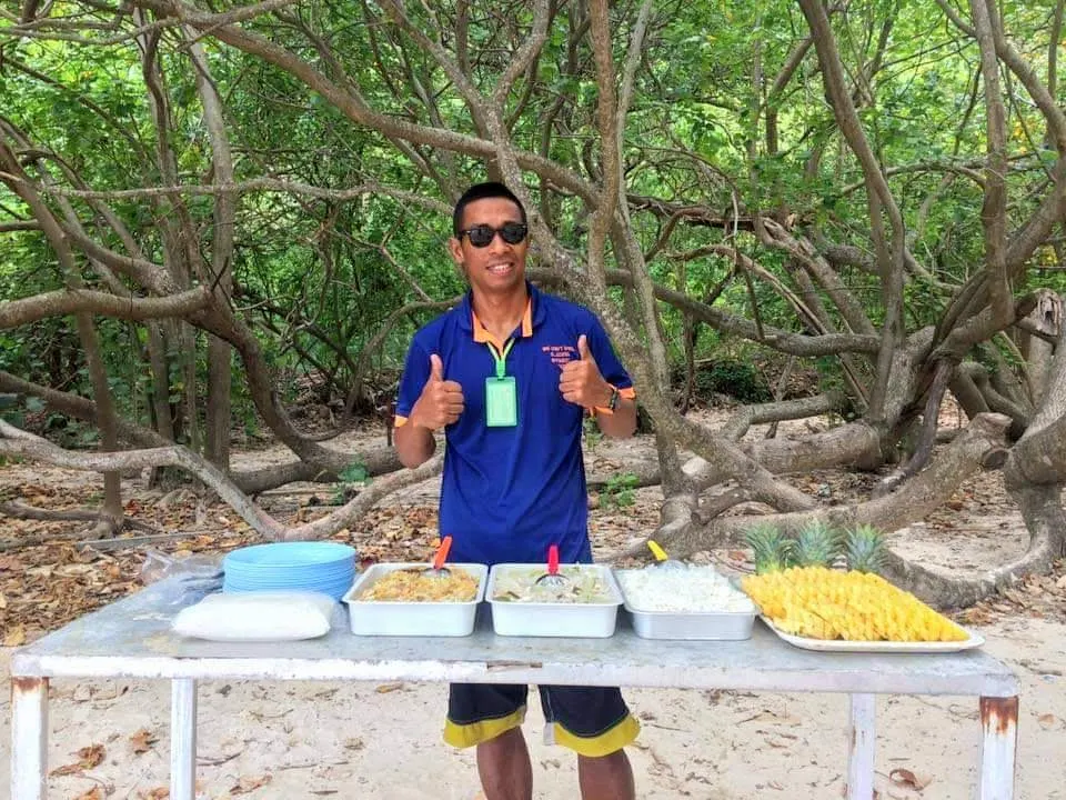 Yawasam 和 Talu 岛的甲米尼斯海浮潜之旅