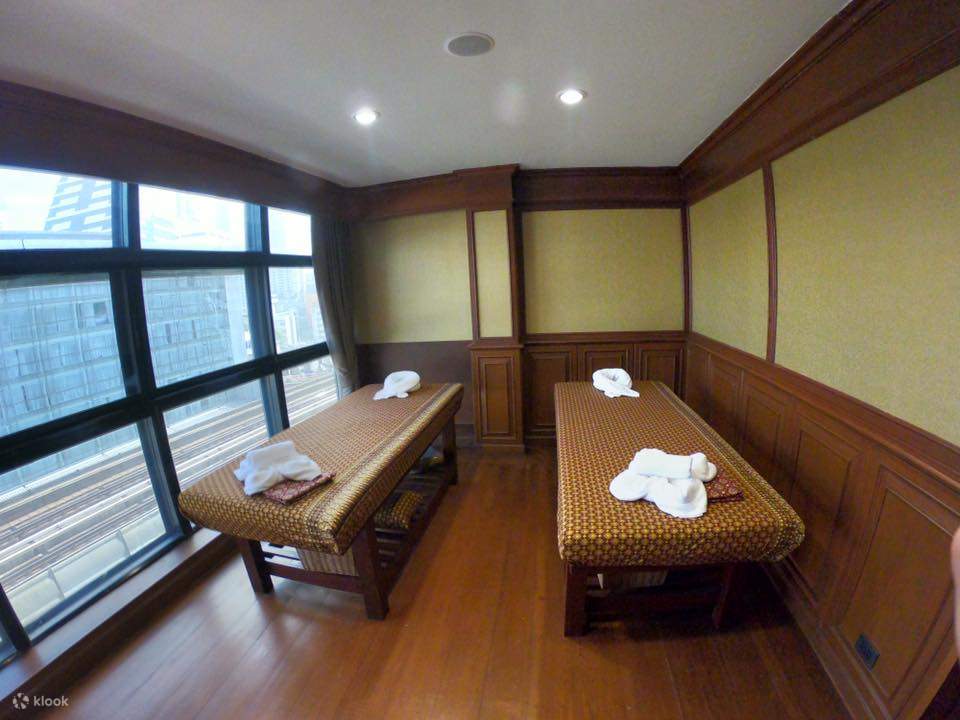 Lek Massage and Spa at BTS Nana Branch Experience in Bangkok