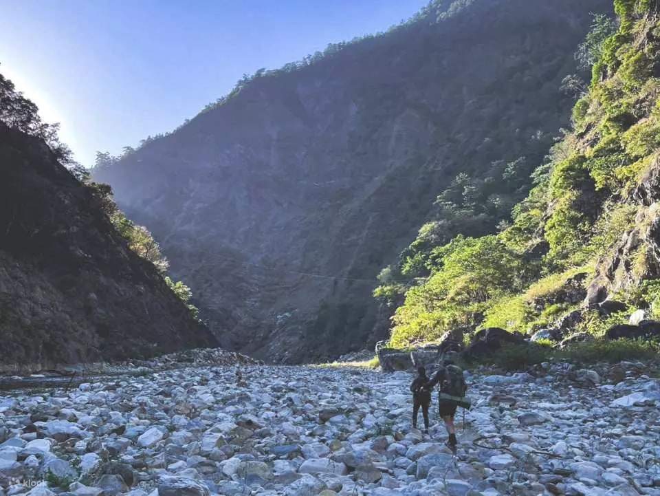 Malol Spring Maling Hot Spring One-Day Challenge di Taichung - Klook Indonesia