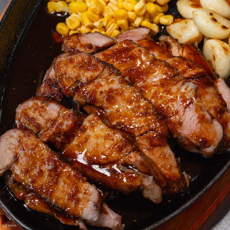 Lim Tom Luead Moo Pattaya