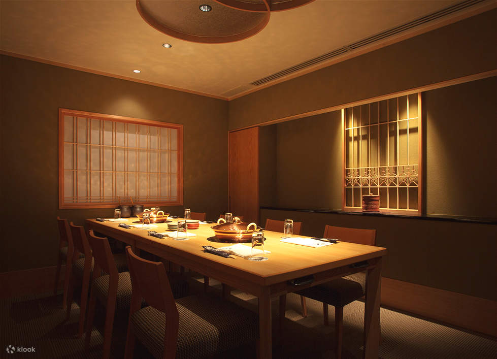 ร้านฮัสซัน ย่านรปปงหงิ