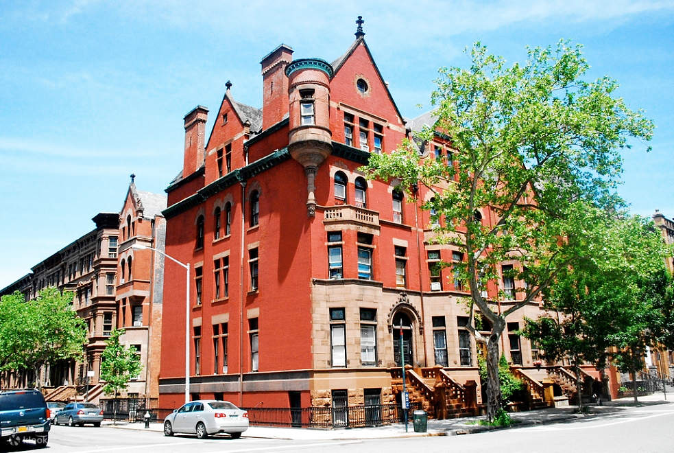 Mount Morris Historic Park Walking Tour with Lunch in New York, USA