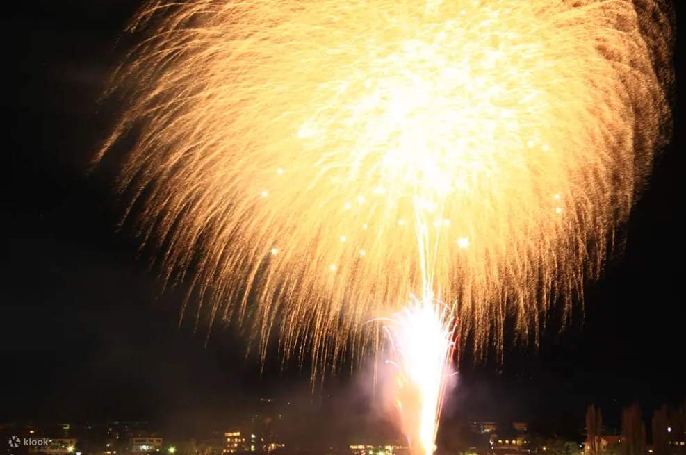 [Limited Time] Mt. Fuji Kawaguchiko Fireworks Festival & Instagrammable ...