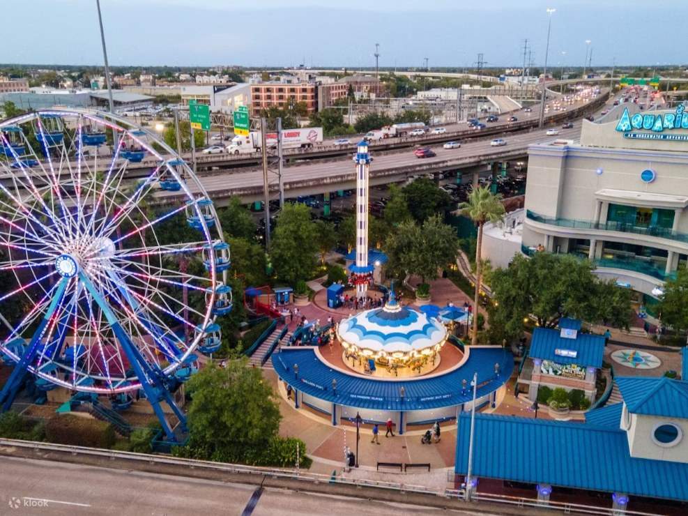 Wander through rainforests, shipwrecks, and sunken temples, all in one visit!