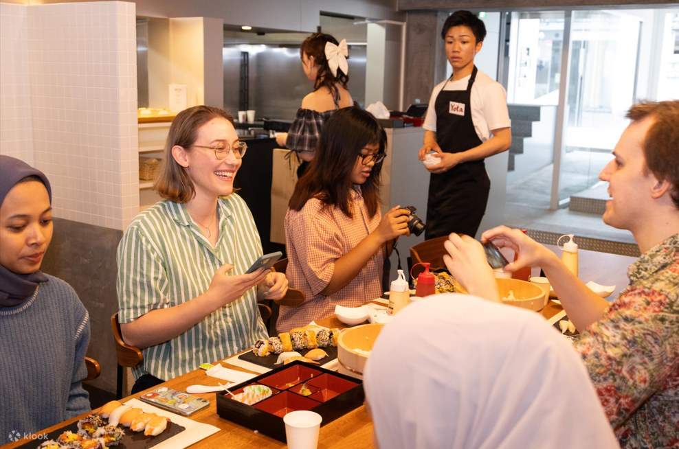 Bester Sushi-Kurs in Tokio: Sushi-Kurs Shibuya