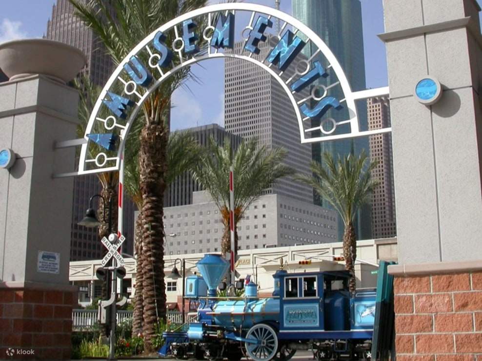 ¡Sumérjase en un mundo de maravillas en Downtown Aquarium Houston, donde cada tanque cuenta una historia!