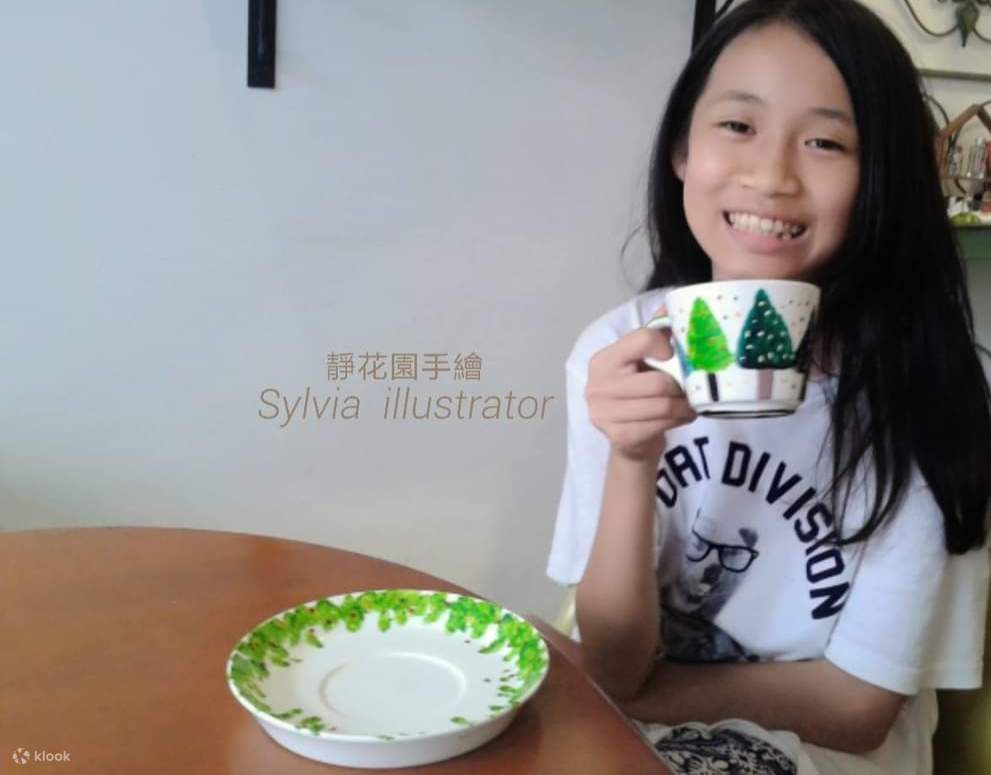 Yilan: Floral Garden Painting Experience