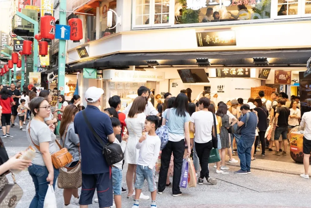 幸福堂西門旗艦店 人潮