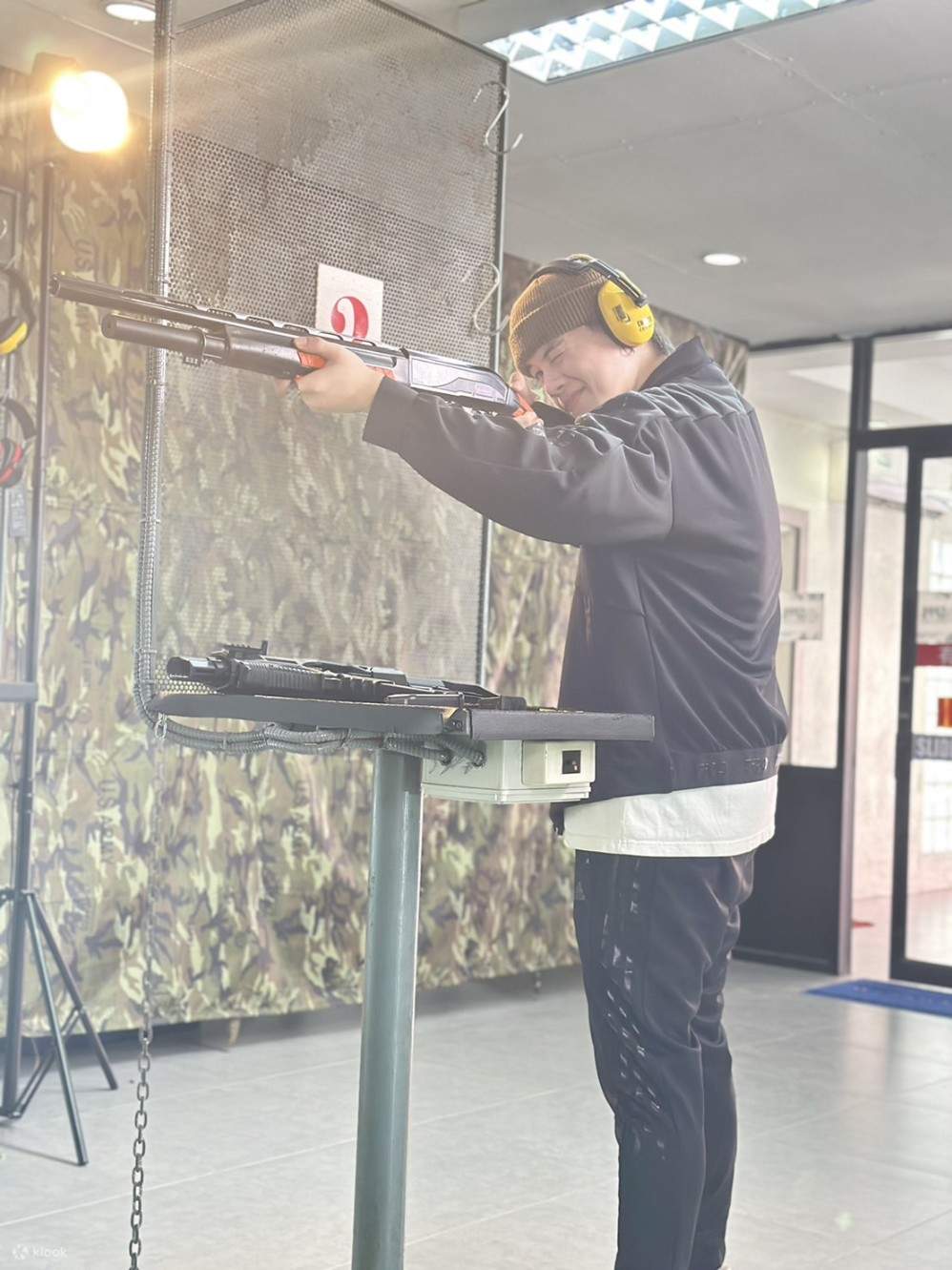 Опыт стрельбы из огнестрельного оружия от Tarzan Adventure Pattaya