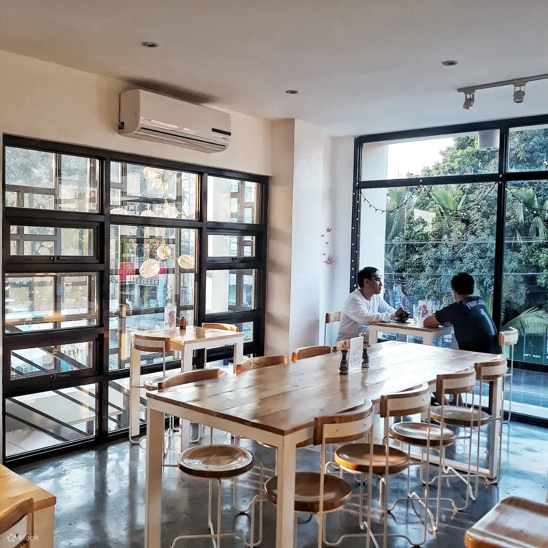 Kale Cafe + Restaurant, Manila