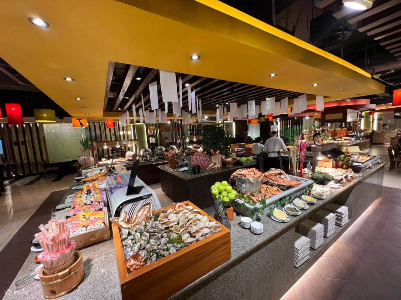 Tin Gow, Uno, and Mizu in Waterfront Cebu City Hotel and Casino