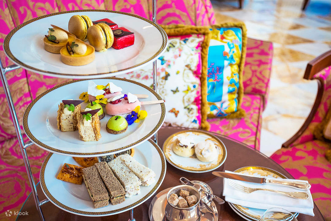 Le Jardin Royal Couture High Tea and Il Barocco Seafood Buffet di