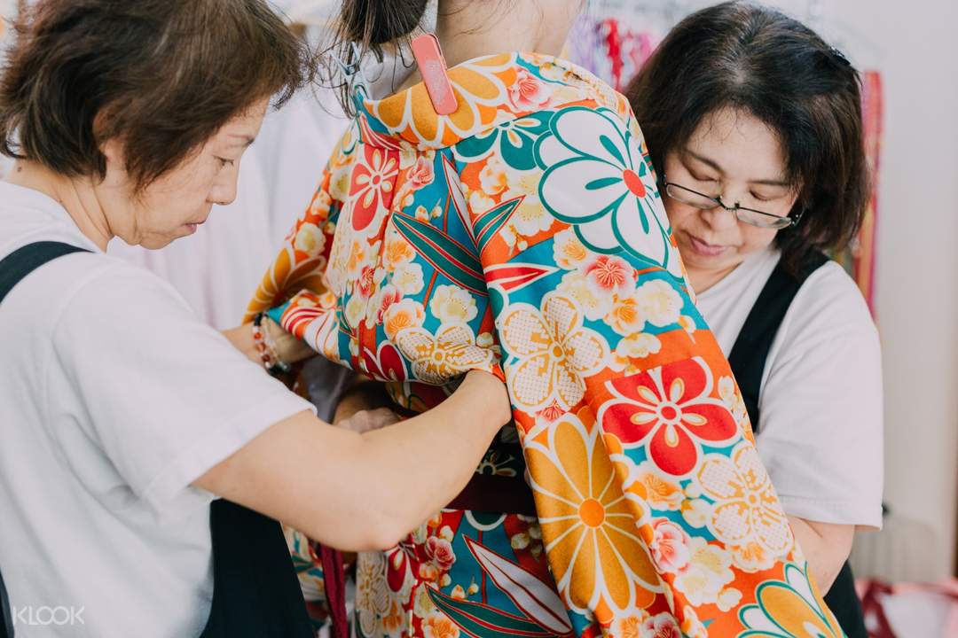 Sewa Kimono dan Yukata di Kimono Miyabi di Tokyo, Jepang