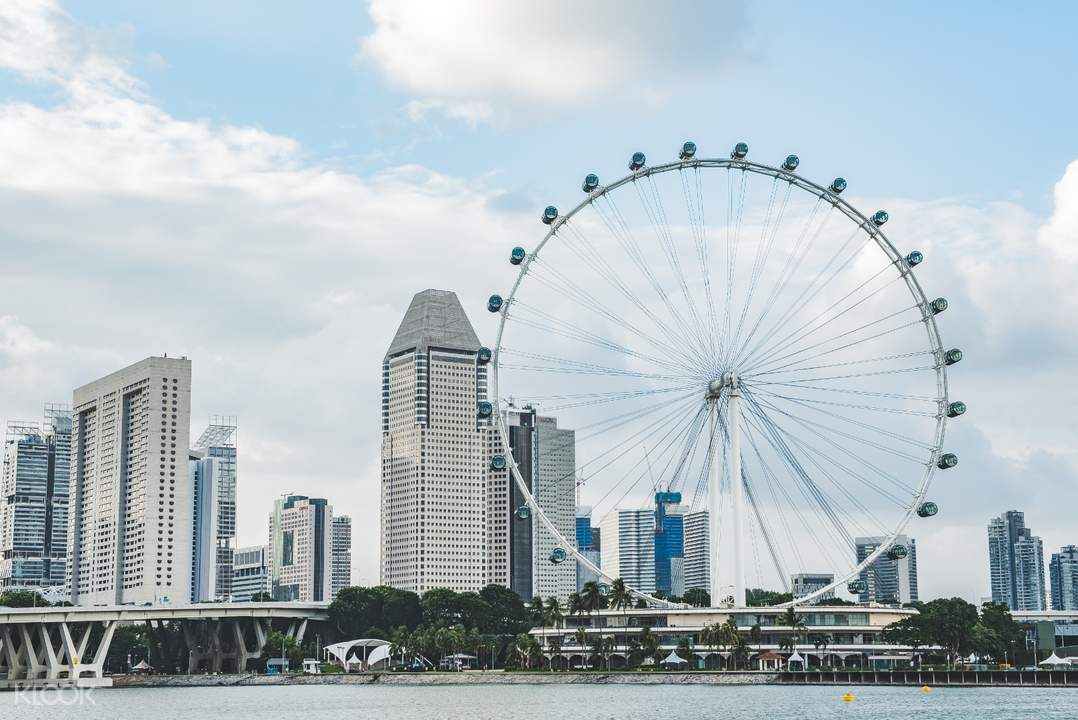 Tiket Masuk Singapore Flyer dengan Bhandari's Saffron ...