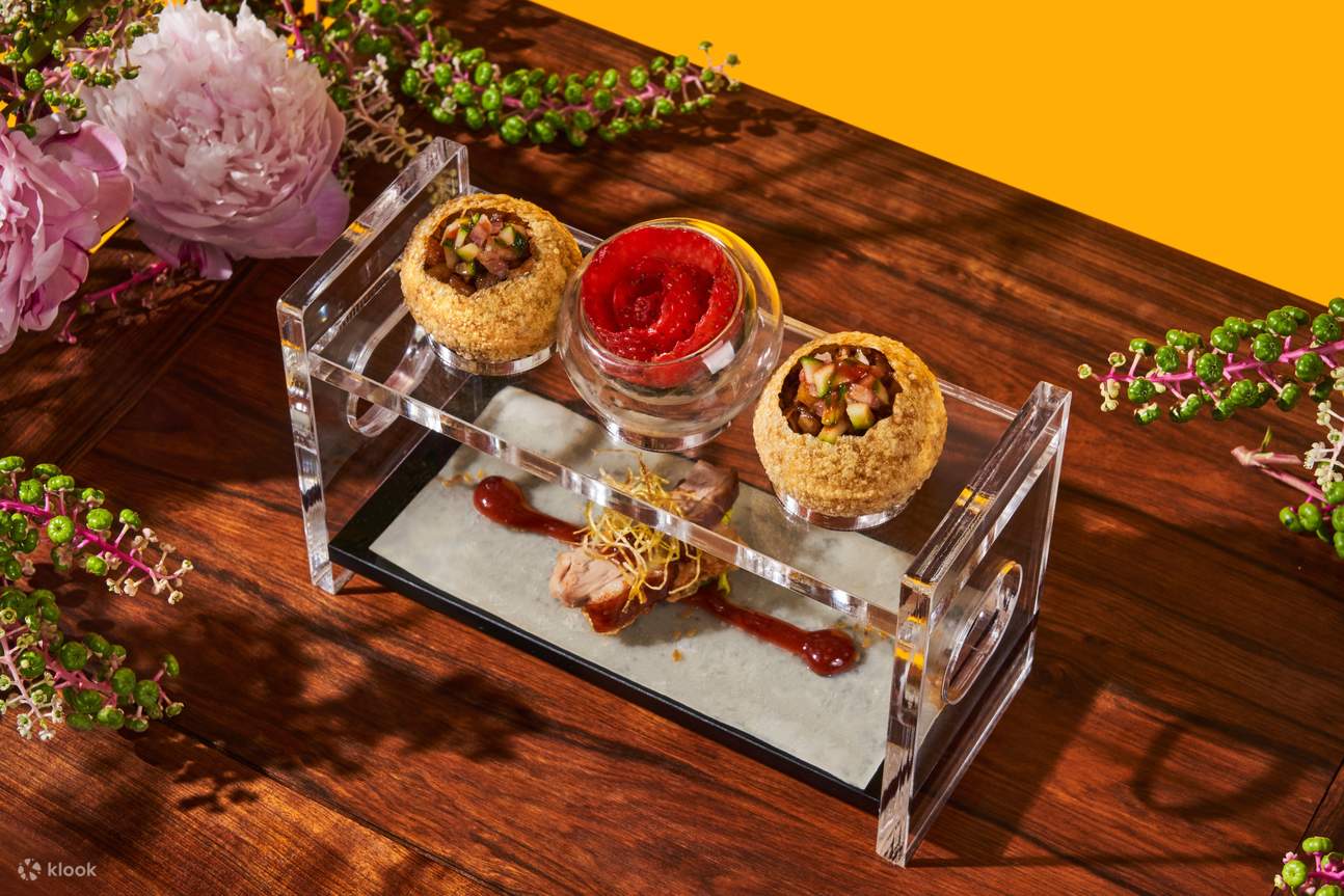 Golden Peony in Conrad Centennial Singapore