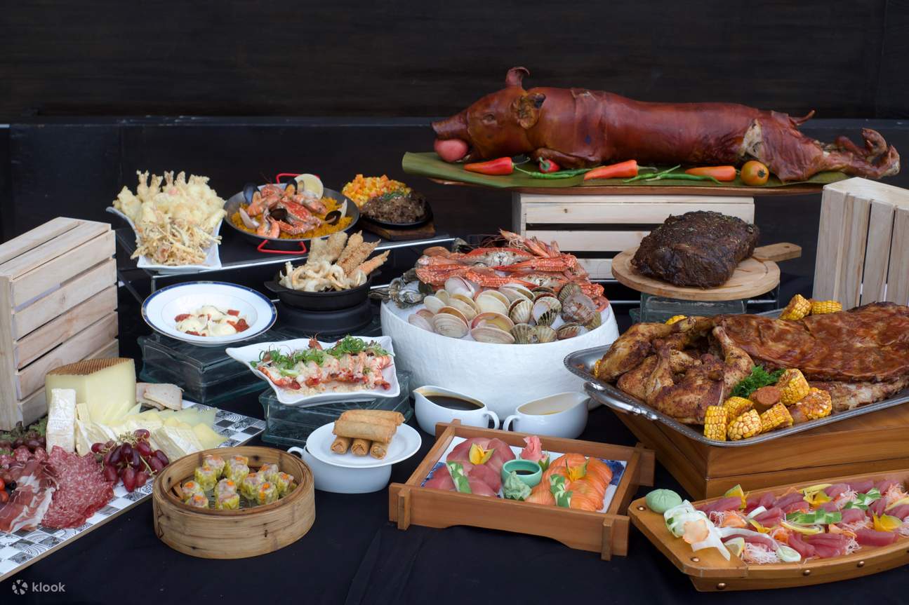 Tin Gow, Uno, and Mizu in Waterfront Cebu City Hotel and Casino