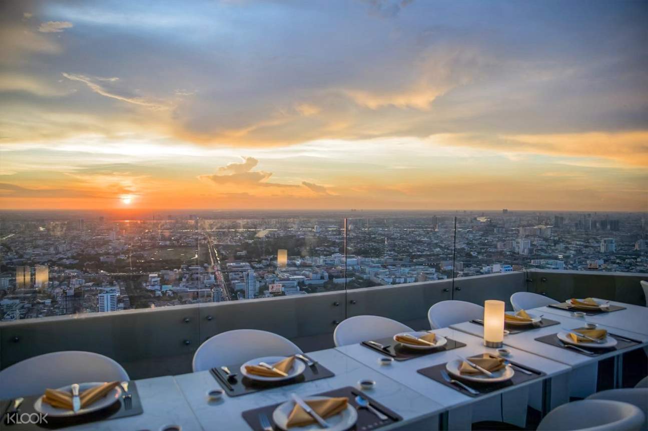 bangkok-balcony-buffet-in-baiyoke-sky-hotel-s-81st-floor-in-bangkok