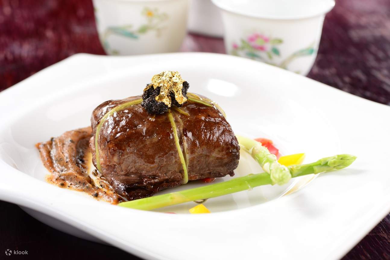 Kimberley Chinese Restaurant in The Kimberley Hotel Klook Canada Canada