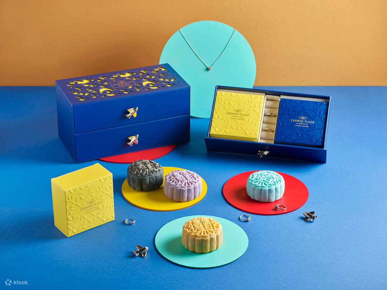 Crowne Plaza Changi Airport MidAutumn Mooncakes