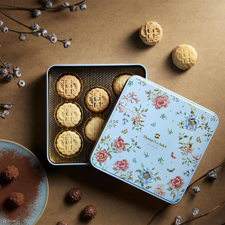 Mooncakes in Shangri La Hotel Klook Singapore Singapore