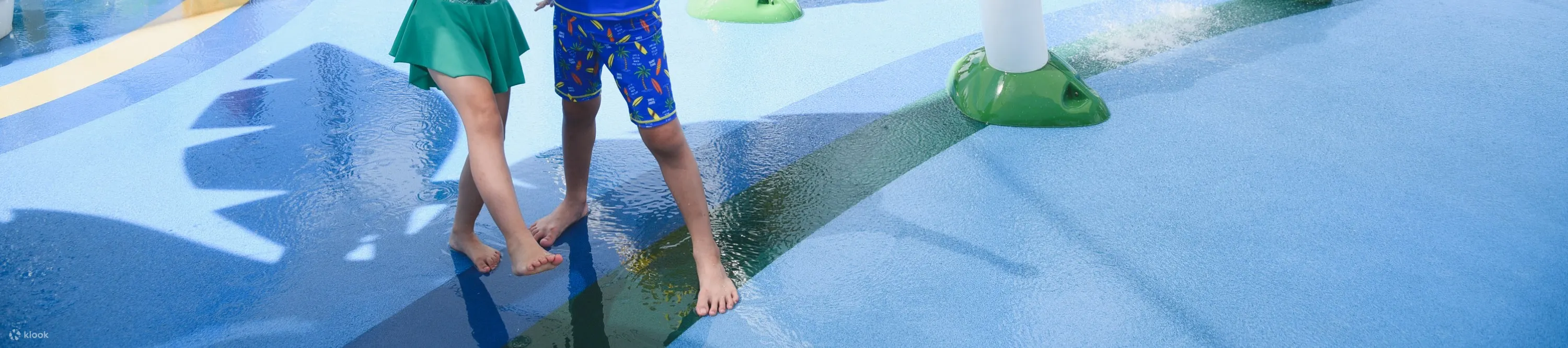 2个孩子在kidzone