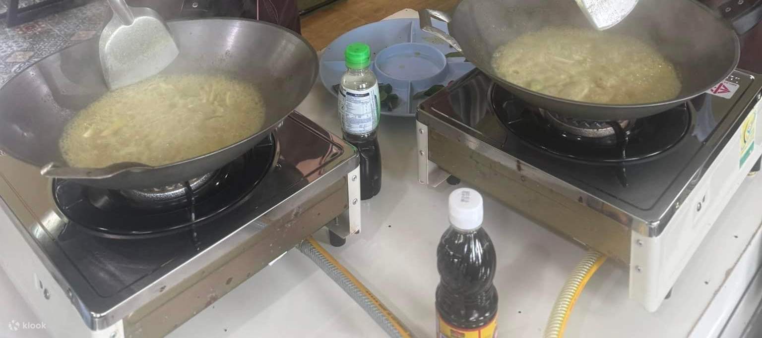 Suwannee 泰式烹饪课程（含市场游览）