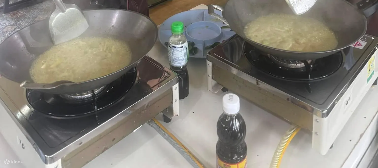 Suwannee 泰式烹饪课程（含市场游览）