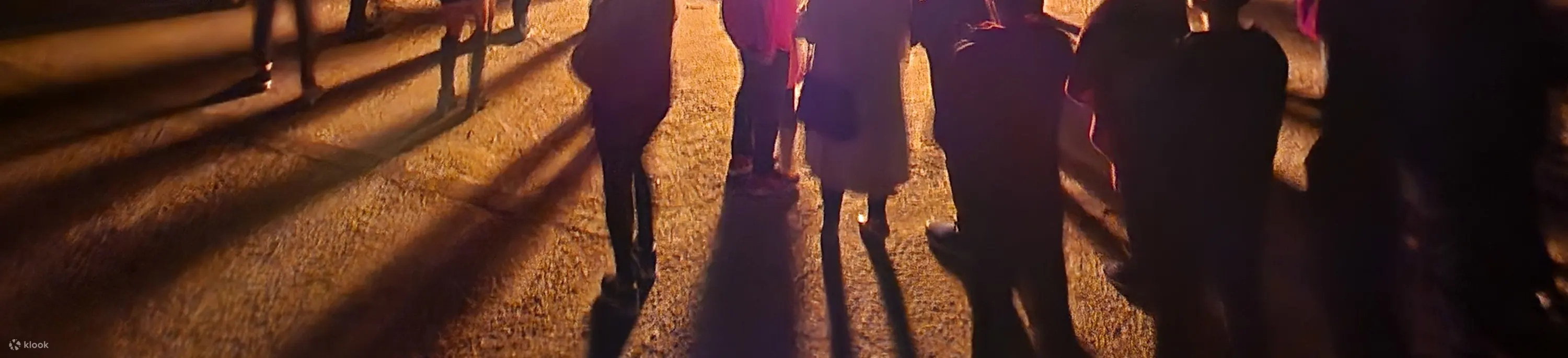 卡帕多西亚洞穴餐厅的土耳其之夜