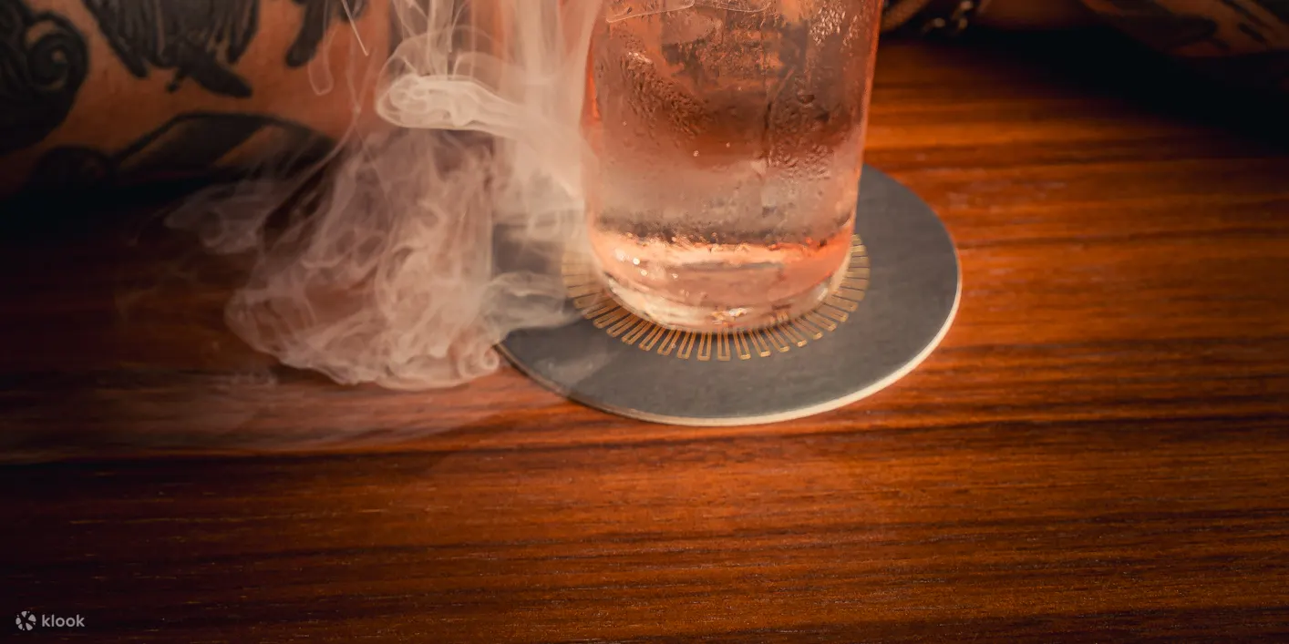 新加坡希尔街铂尔曼酒店的 MOGA