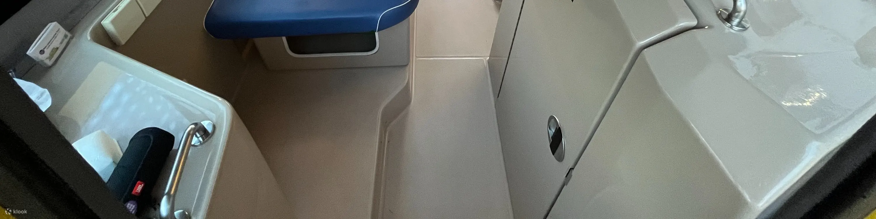 游轮内部