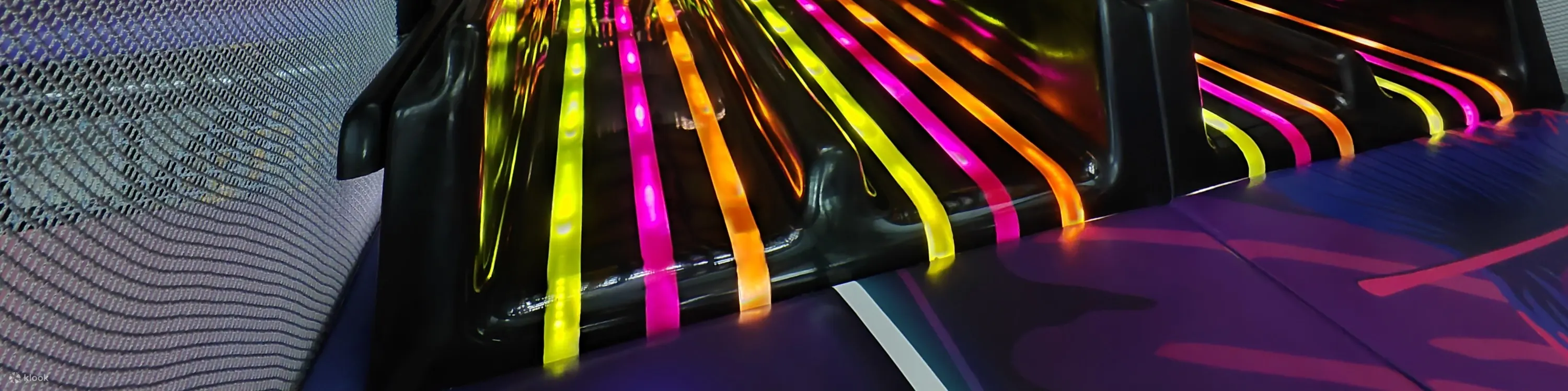 带 LED 灯的滑动滑板