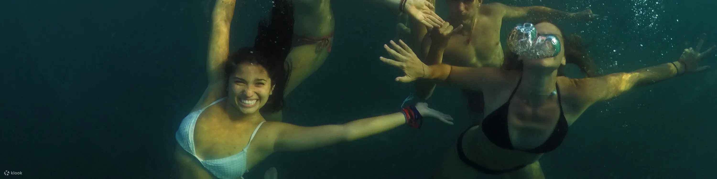4 岛浮潜日落之旅 + 生物发光夜泳。