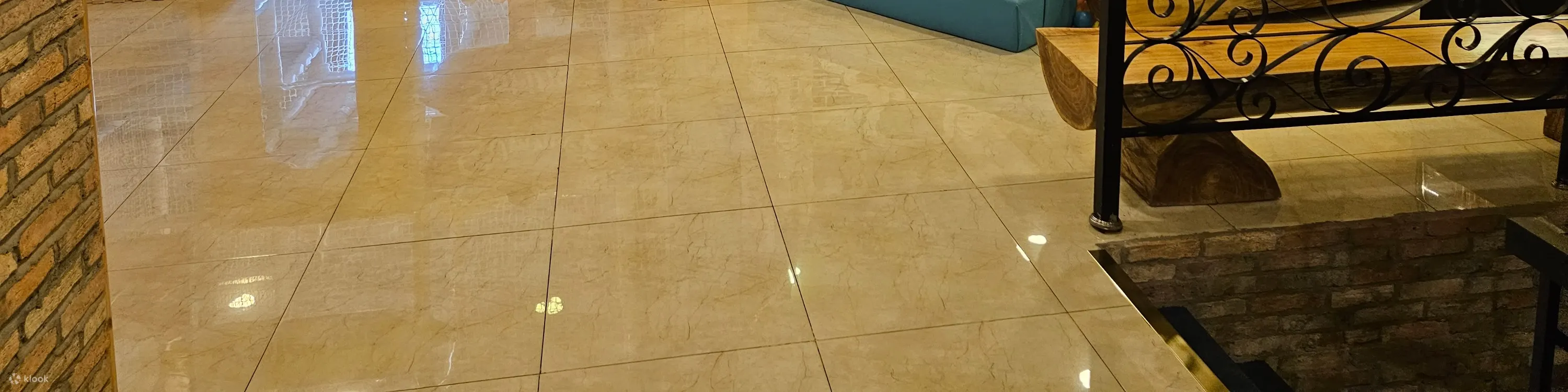 水疗中心的儿童游乐场