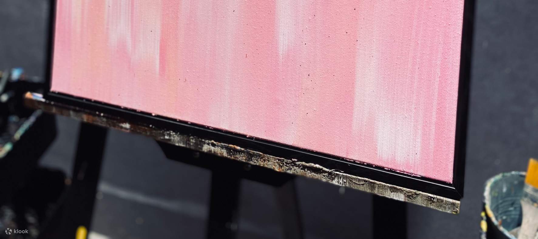 Yilan｜The Art Palace｜Gold Leaf Abstract Painting Course Klook United States