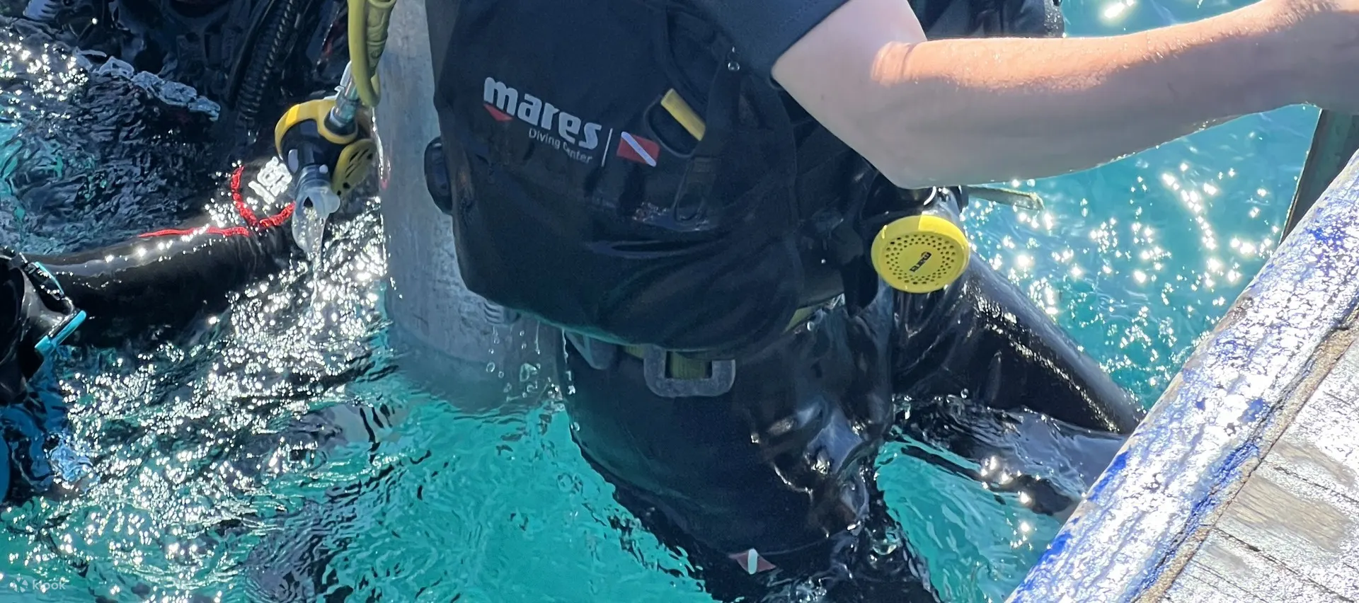 芽庄珊瑚礁水肺潜水体验