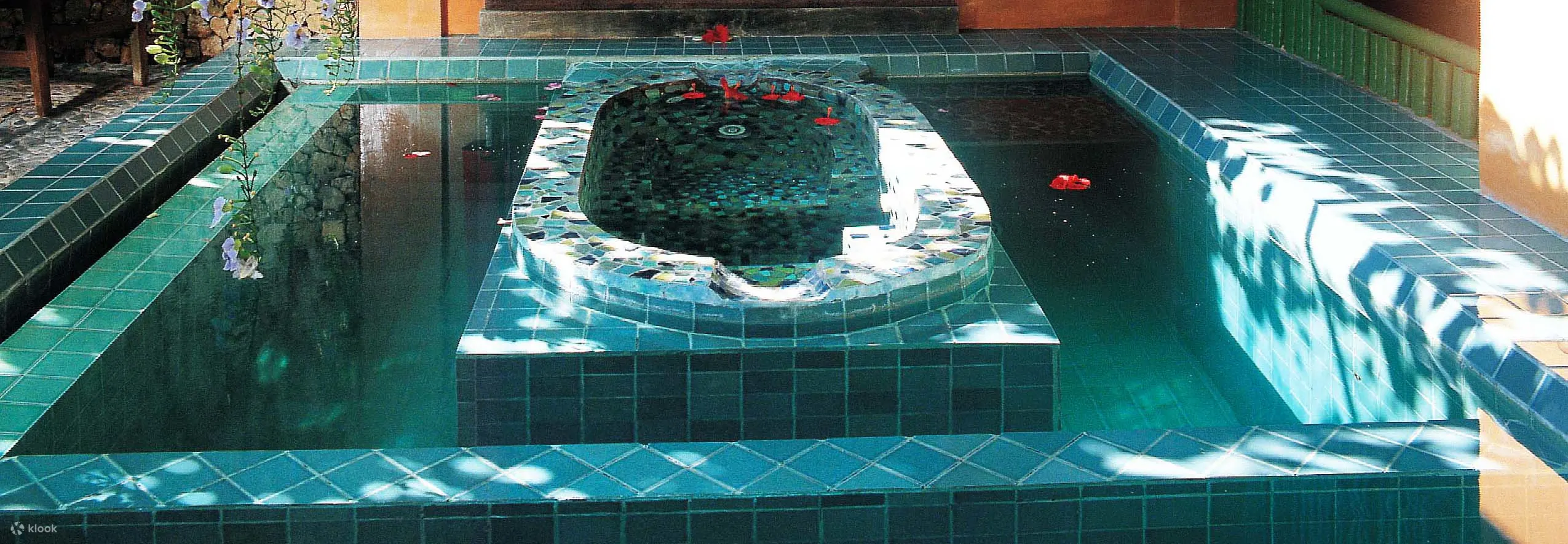 按摩浴缸