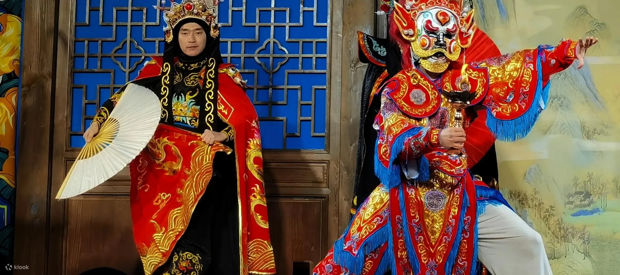 梨园川剧吐火登场！神秘绝技现舞台，火舌飞窜，为您呈现一场惊心动魄的传统艺术盛宴