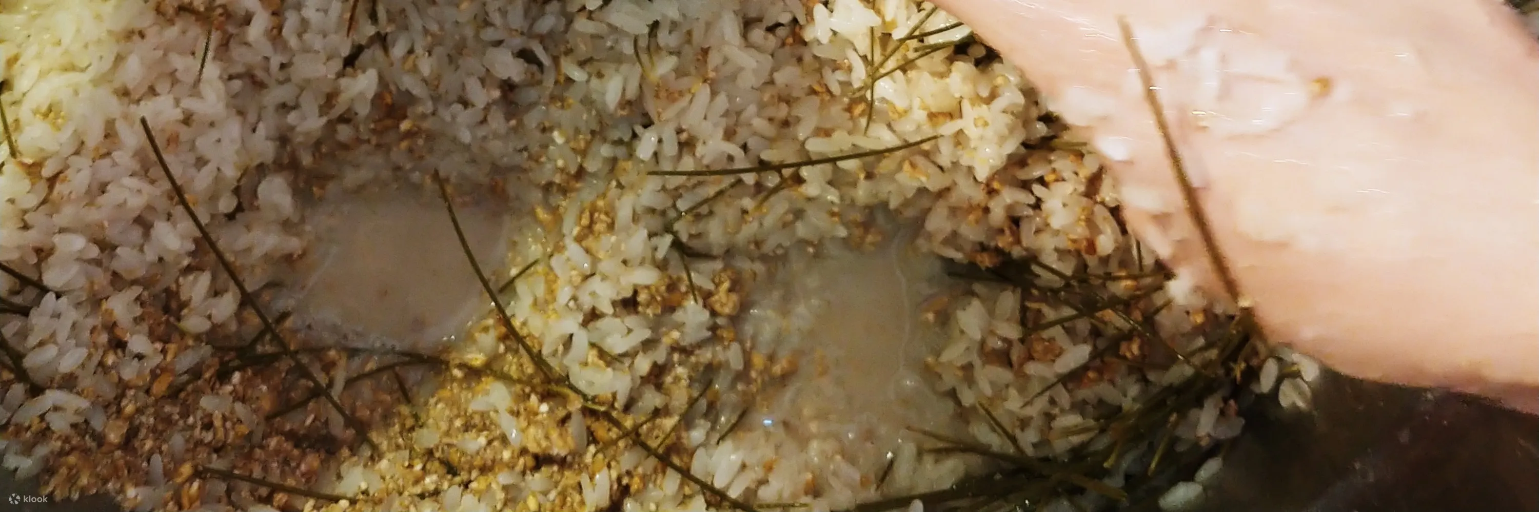 韩国米酒马格利和传统菜肴 Anju