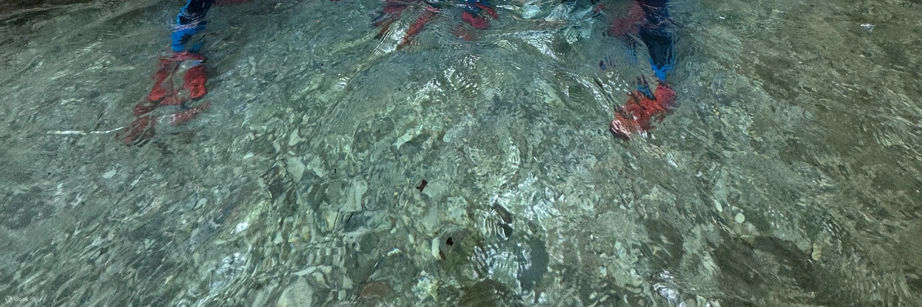 苏塞克峡谷激动人心的溪降