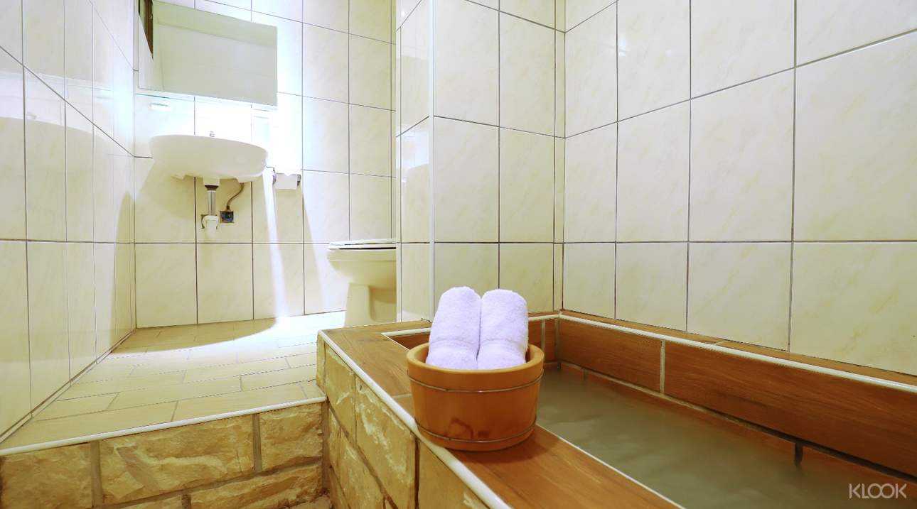 Enjoy some quiet time as you take a hot spring bath in a private room for 2