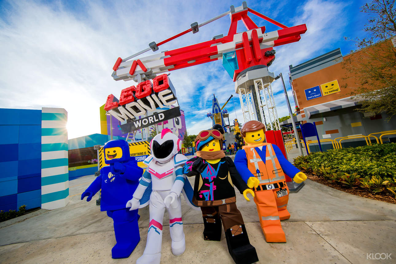 Meet your favorite THE LEGO MOVIE characters at the newest THE LEGO® MOVIE™ WORLD