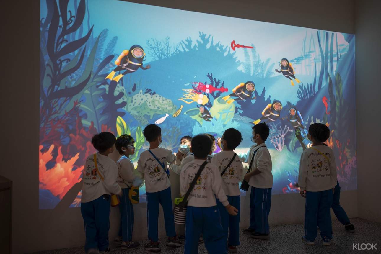 除了園區的導覽之外，也設有多媒體VR互動遊戲區，推廣環境教育、海洋教育及海洋生物知識等等