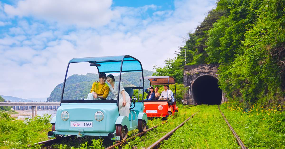 江村鐵道自行車沿舊鐵路行駛的實際畫面