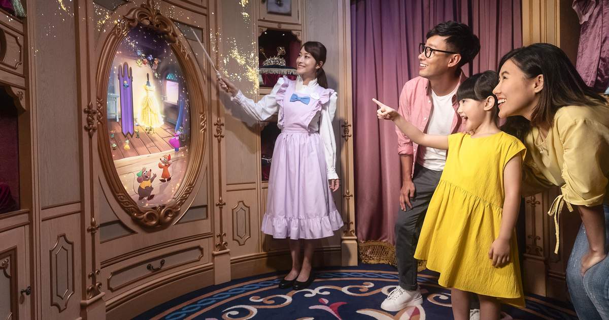 BibbidiBobbidiBoutique - Disney Princess/ Prince Make-up and Photo Shooting  Service - Klook United States