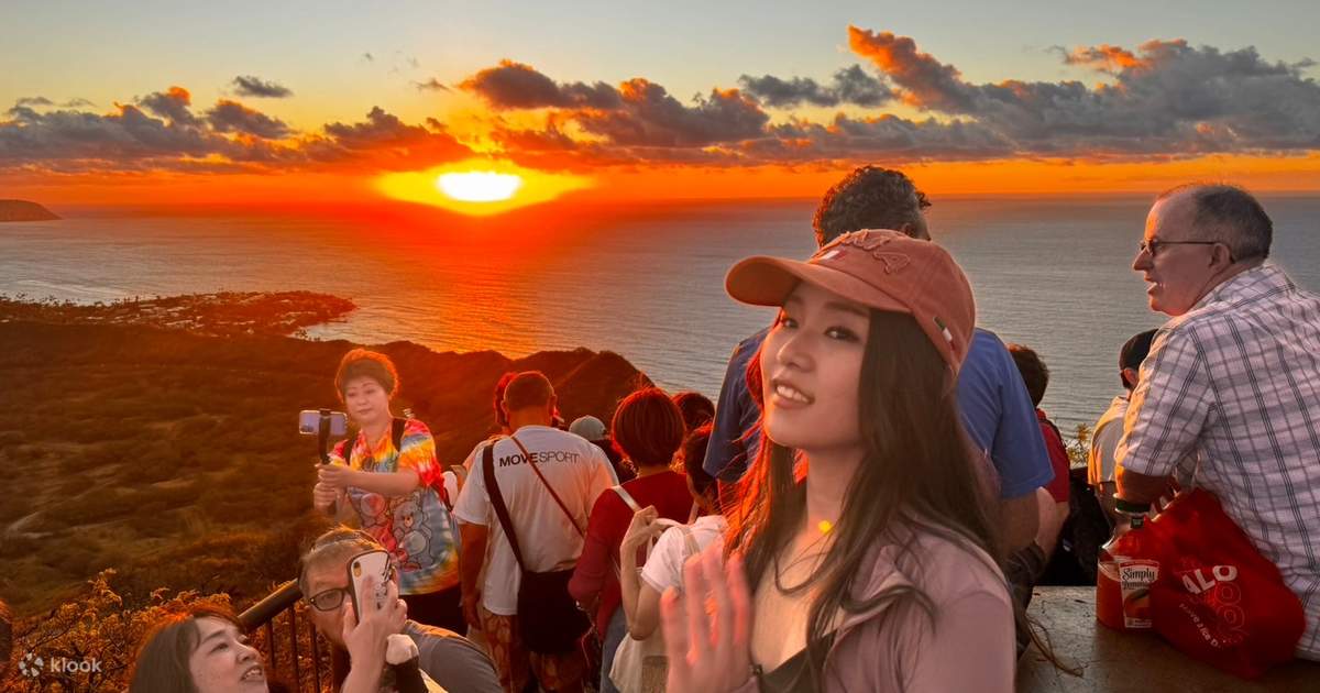 ダイヤモンドヘッド 日の出鑑賞ハイキングツアー (ワイキキ発 送迎付き ダイヤモンドヘッド 日の出鑑賞ハイキングツアー (ワイキキ発 送迎付き