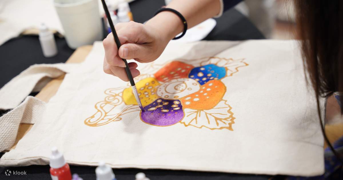 クアラルンプールでバティックの絵付け体験 - Klook