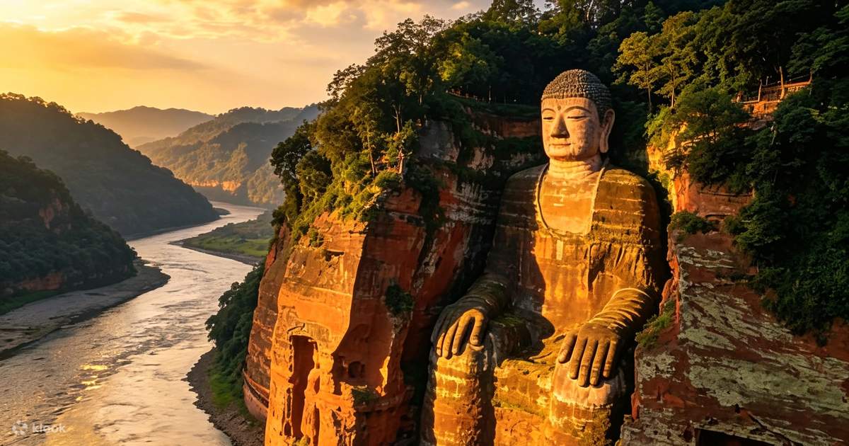 Leshan R. Jackson Leshan Giant Buddha & Huanglongxi Old Town Full-Day Tour - Klook