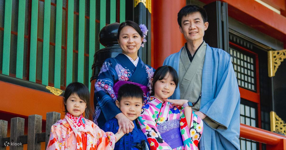 Family and Kimono Wearing Plan (Tokyo/Asakusa Aiwa Kimono No. 3