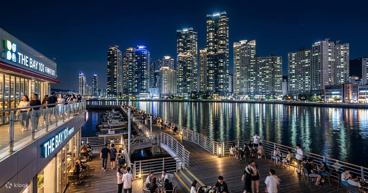 Small Images Busan Yacht Tour & Fireworks Small Group Night View Tour - Klook